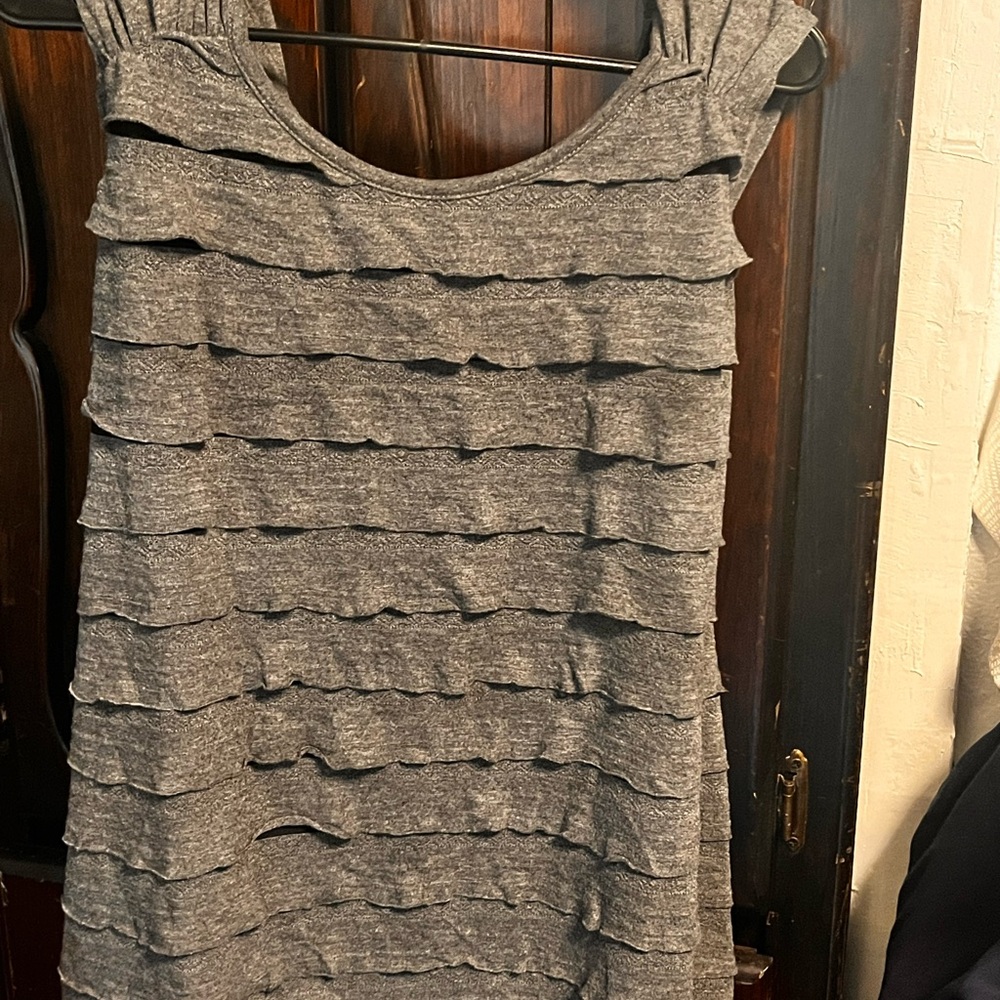 Gray Ruffled Sleeveless Tank Top